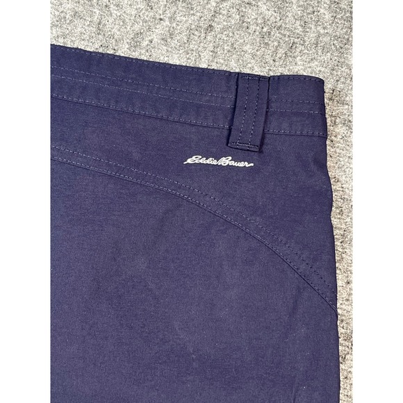 Eddie Bauer Women's Size 16 Navy Blue Cargo Shorts Outdoor Casual - Picture 1 of 8
